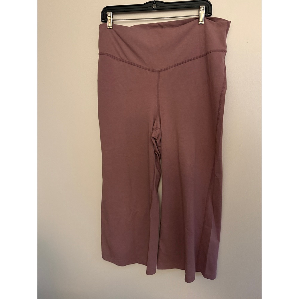 Old Navy Active PowerChill Extra High Rise Wide Leg Flare Leggings Mauve XL